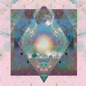 Moon and Sun – Salt & Indigo Cette artiste suédoise, Monica Tormell, livre ici une musique oscillante entre les atmosphères sombres et certaines mélodies colorées.